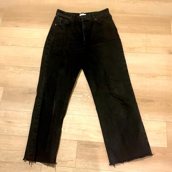 Zara Wide Leg High Rise Black Jeans Straight Leg Raw Hem Size 10 - Picture 1 of 4